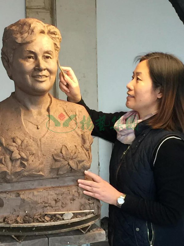 尊时凯龙新作—胡惠珍（内附雕塑家创作手记）