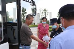 台州民政与殡协考察团来浙江尊时凯龙交流学习