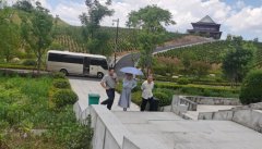 <b>不畏酷暑，参观指导促提升</b>