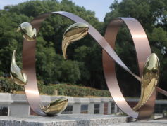 铜艺重生：碑雕与殡葬中的永恒之美